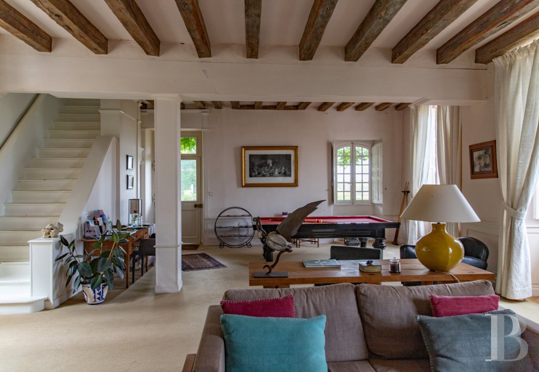 A château and its hamlet on the edge of a forest in the heights of a village near Amboise, In Indre-et-Loire - photo  n°8